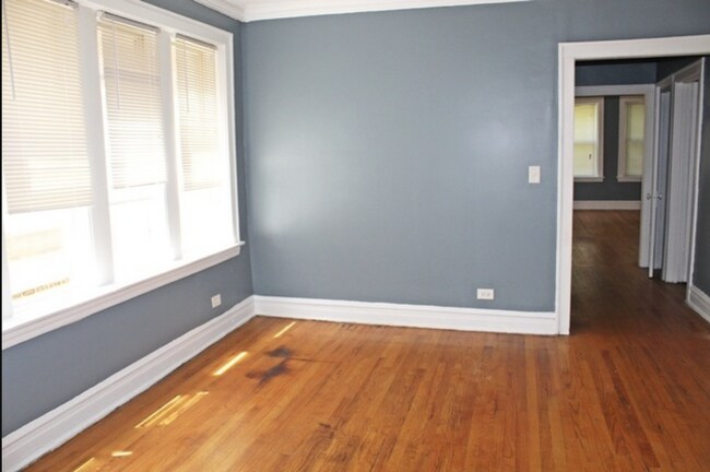 Building Photo - 7427 S Chappel Ave