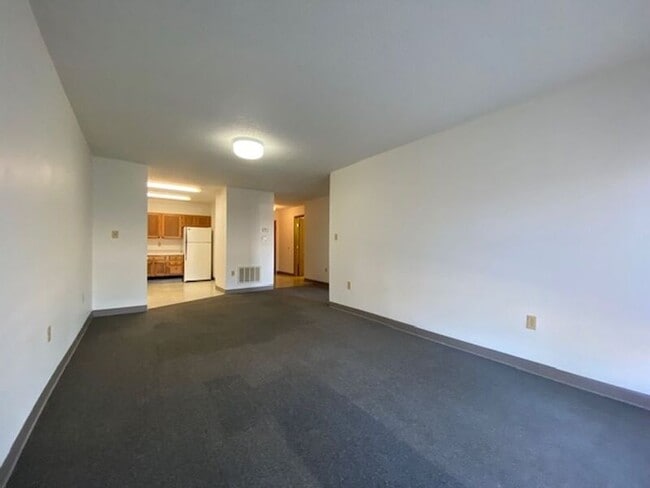 Building Photo - 339 Lewis B Moore Dr