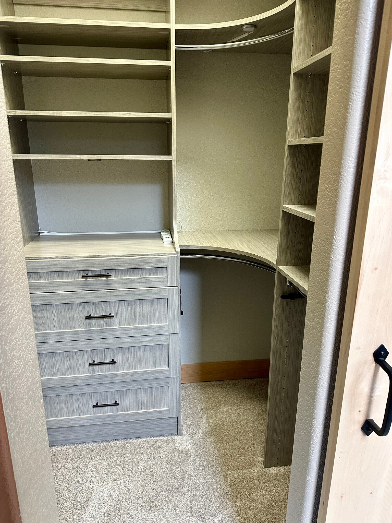 Master Closet - 9402 Oakbrush Way