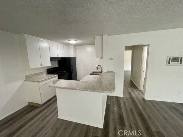 Building Photo - 685 E Vista Chino