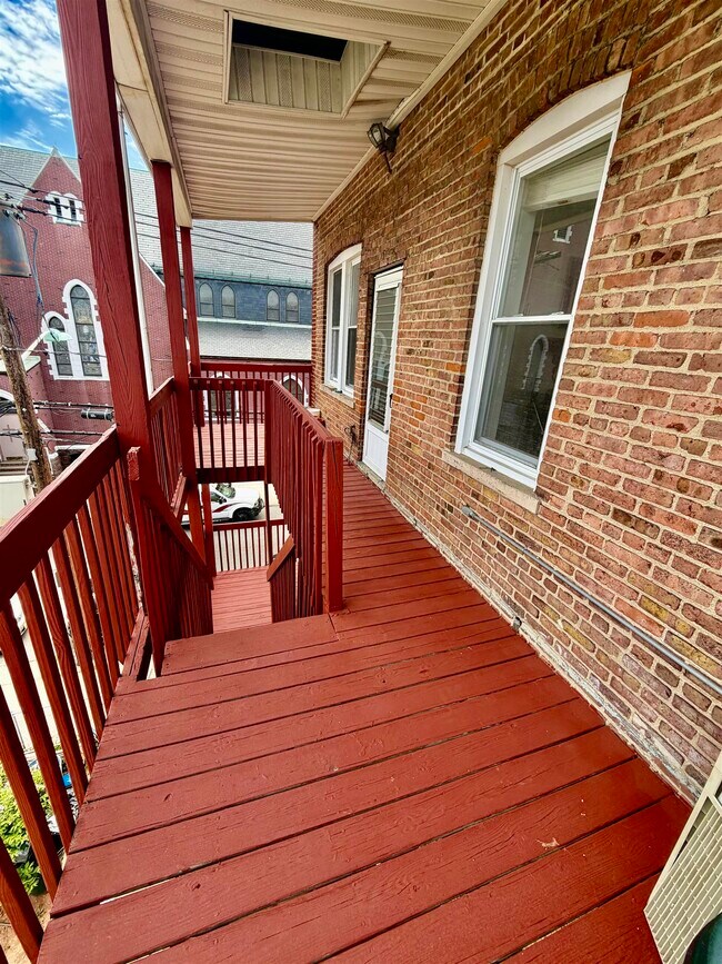Building Photo - 336 Avenue C