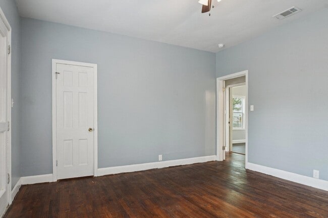 Building Photo - 308 Taylor Rd