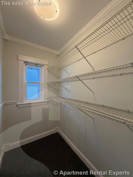 Building Photo - 21 Jaques St