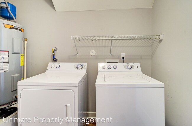 Building Photo - 2 br, 2 bath House - 1071 Bridgeport Way
