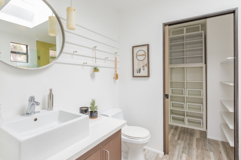 Building Photo - 13263 Venice Blvd.