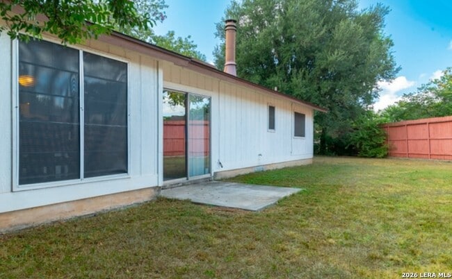 Building Photo - 5855 Cliffmont Dr