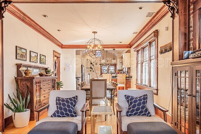 Building Photo - 740 S Corona St