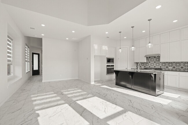 Building Photo - 6579 Scarlet Pond Ln