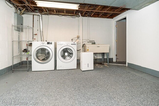 Building Photo - 509 Walbridge Dr