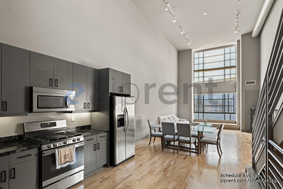 Building Photo - 590 6th St