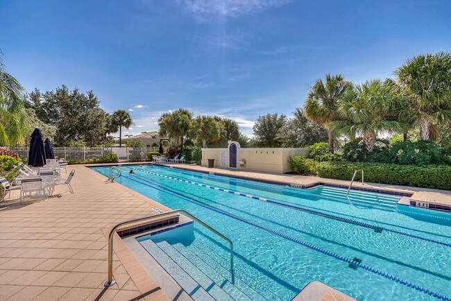 Building Photo - VillageWalk at Lake Nona ~ Gorgeous 4 bed/3 bath Executive Home!