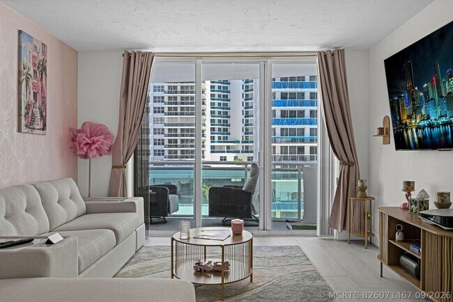 Building Photo - 3001 S Ocean Dr