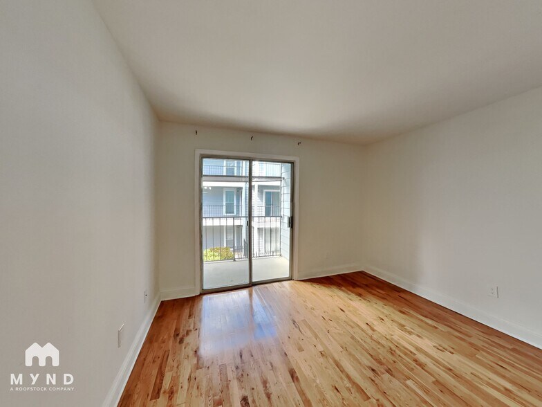 Building Photo - 417 Granville Ct