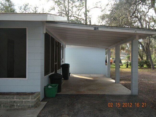 Building Photo - ADORABLE DEBARY HOME FOR MORE INFORMATION CONTACT KAREN GUARDINO, REALTOR 386-747-9295
