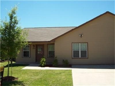 Primary Photo - 120 Lindley Dr