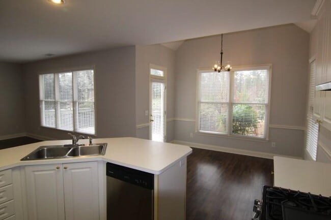Building Photo - 1140 Graystone Crossing