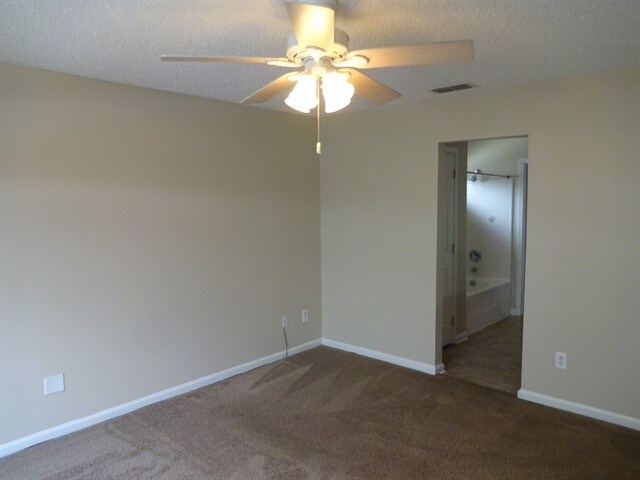 Building Photo - 6486 Hannah Stables Dr