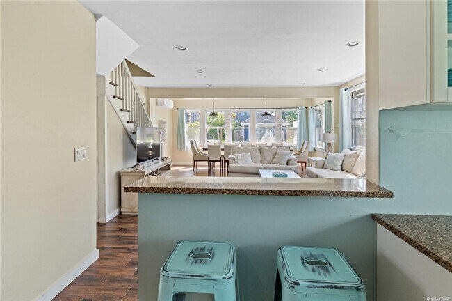 Building Photo - 180 Cottage Walk