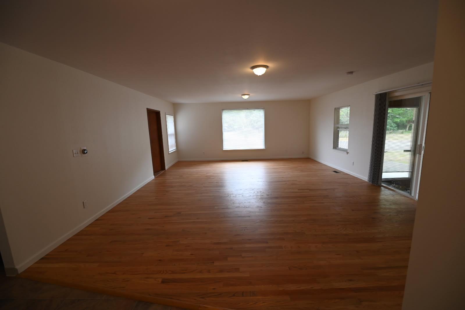 Living room - 8410 North Way SW