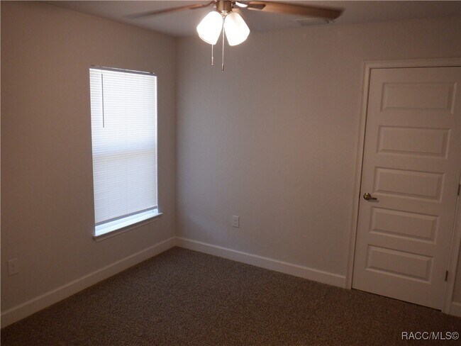 Building Photo - 1155 S Brookfield Dr