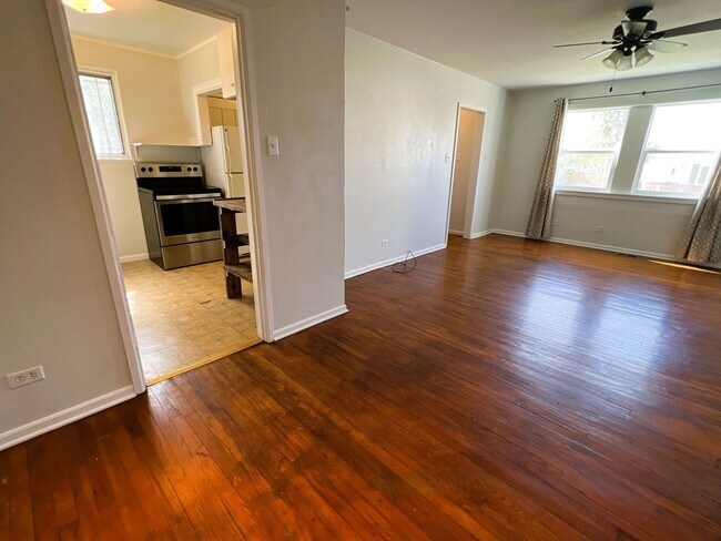Building Photo - Lovely Home in Chafee Park Ready to Go!