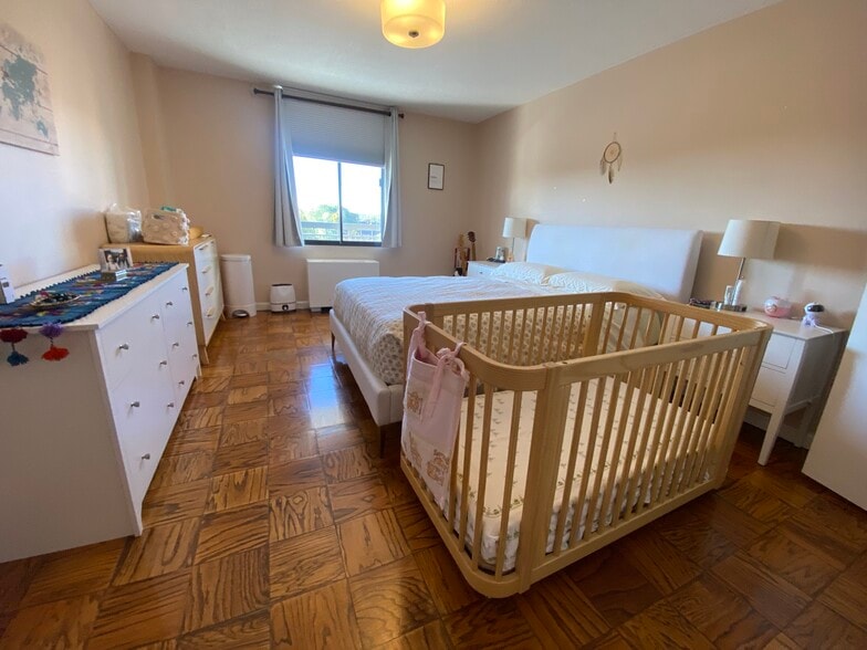 Building Photo - 60 Longwood Ave