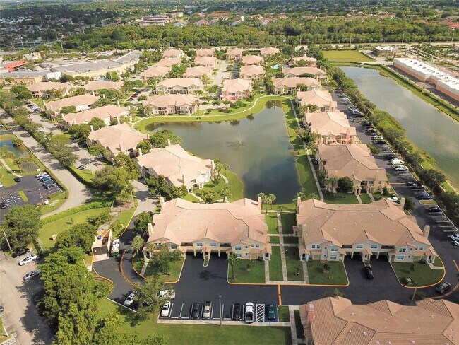 Building Photo - 306 Belmont Ln