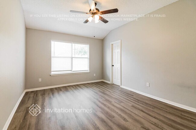 Building Photo - 1044 Waterview Dr