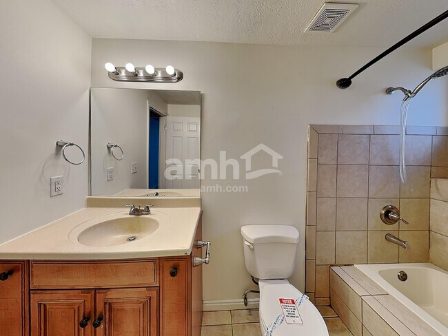 Building Photo - 4419 S 2750 W