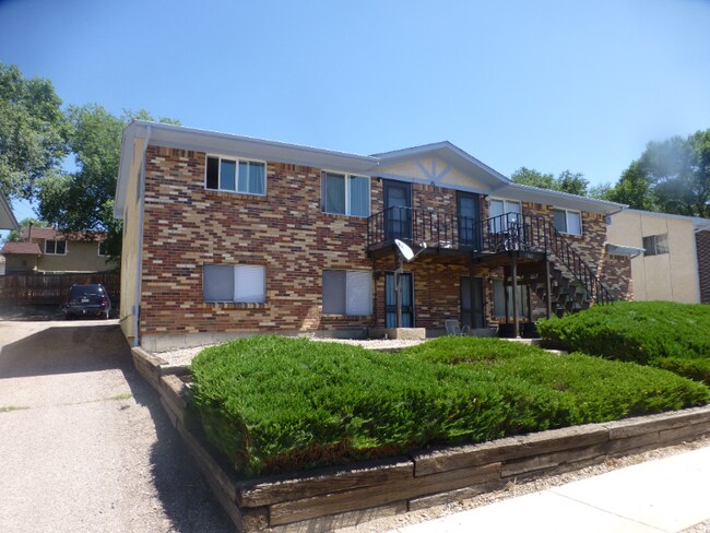 Building Photo - 1062 Westmoreland Rd
