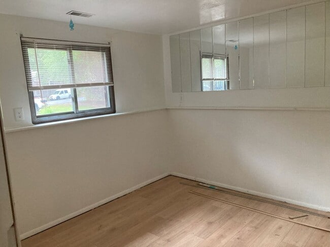 Building Photo - 4902 Cord Ct