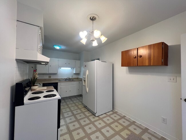 Building Photo - 2826 67th St