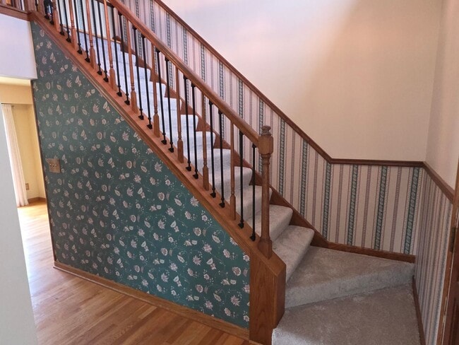 Building Photo - 4 bedroom home in Pleasant Prairie