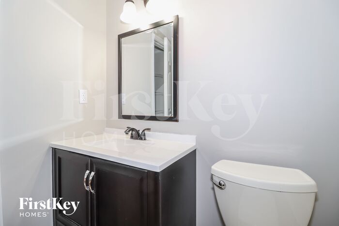 Building Photo - 2255 Hickory Path Dr