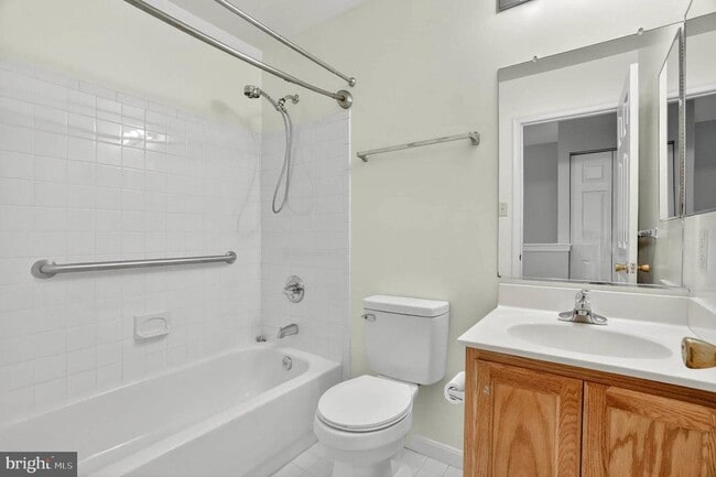 Building Photo - 7207 Solar Walk