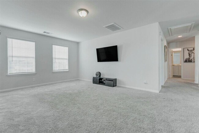 Building Photo - 15231 White Moss Dr