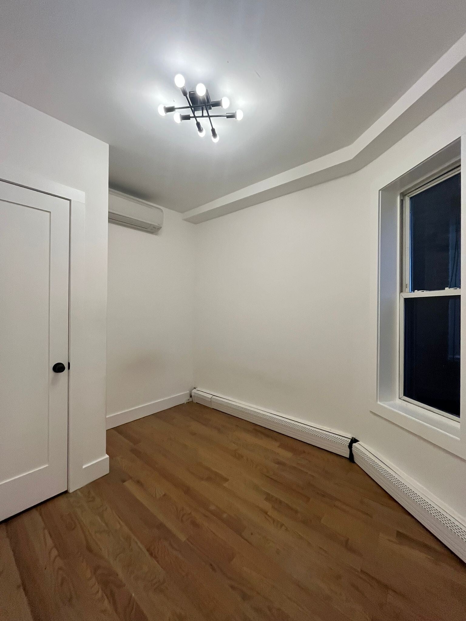 Building Photo - 232 Van Horne St