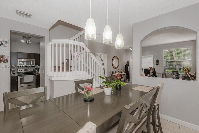 Building Photo - 3816 SW 169th Terrace