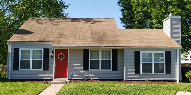 Primary Photo - Roundtree Circle
