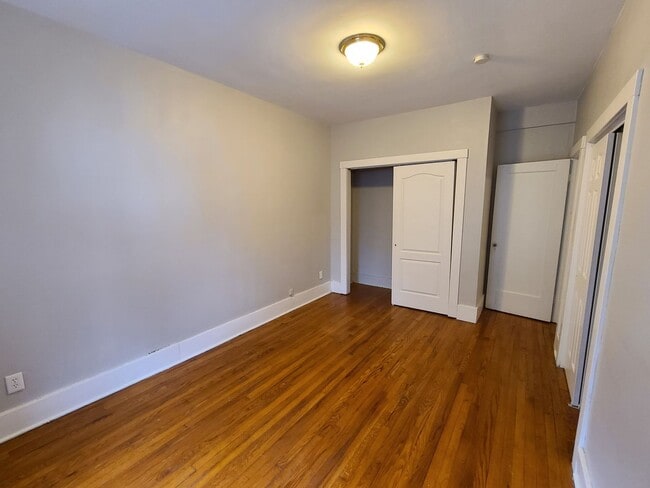 Building Photo - 85 Meigs St