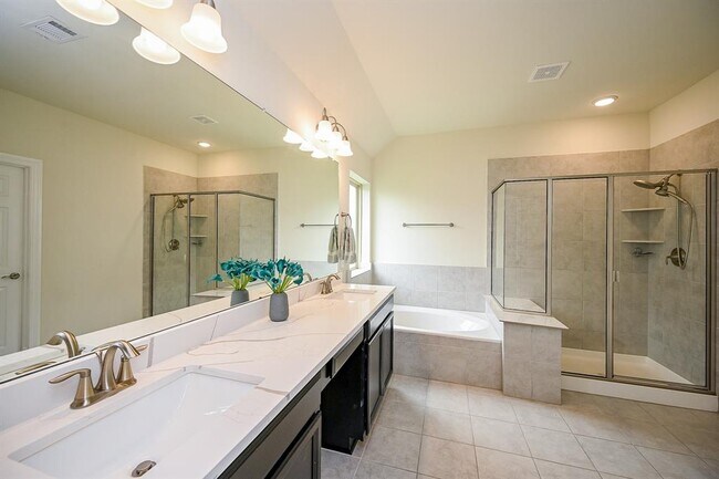 Building Photo - 27915 Crosswater Ln