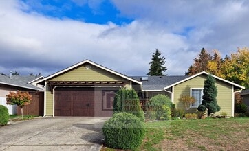 Building Photo - Check Out This Gorgeous 3 Bedroom, 2 Bath ...