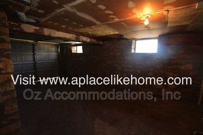 Building Photo - 4340 W 51st St