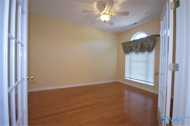 Building Photo - 209 Bridgeway Cir