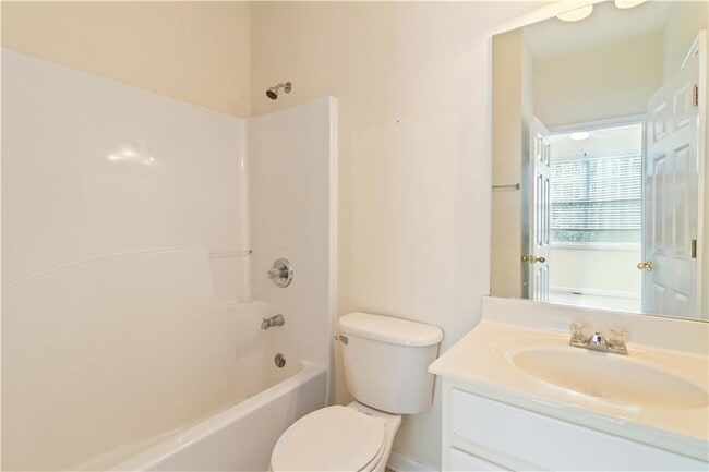 Building Photo - 6281 Vinings Vintage Dr SE