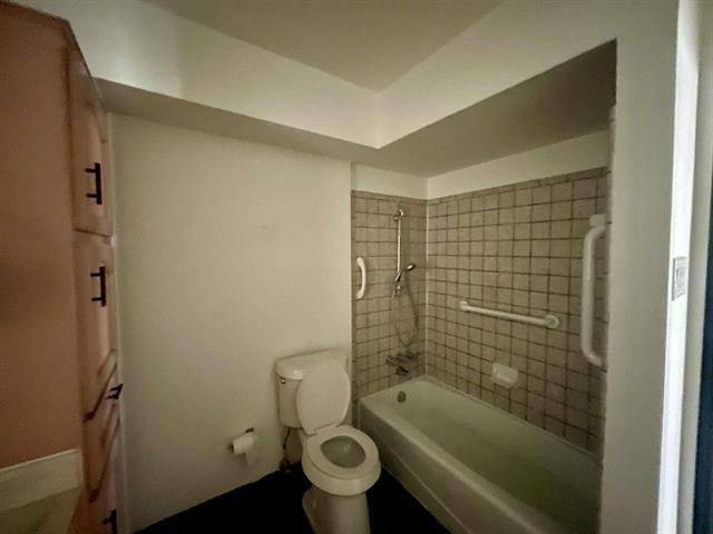 Building Photo - 118 Oakhaven Dr