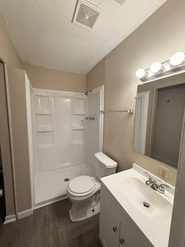 Building Photo - HOME IN BULLITT COUNTY-Hillview