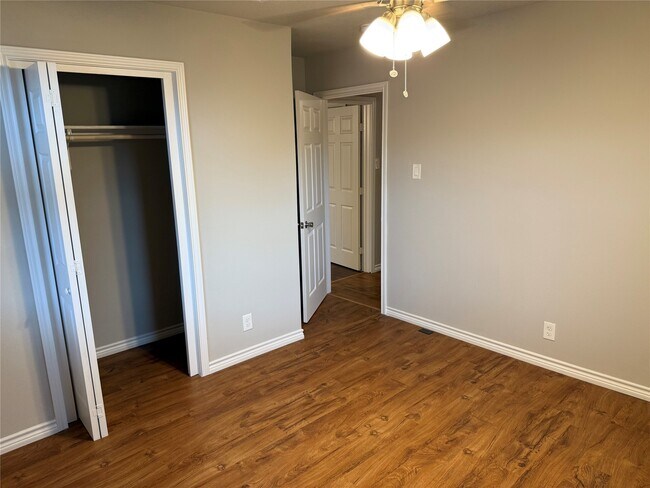 Building Photo - 1934 Austin Ave