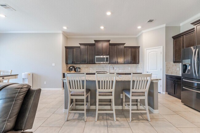 Building Photo - 8727 Hideout Bnd