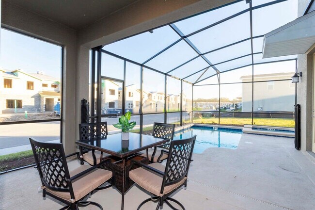 Building Photo - 4319 Scene Ln